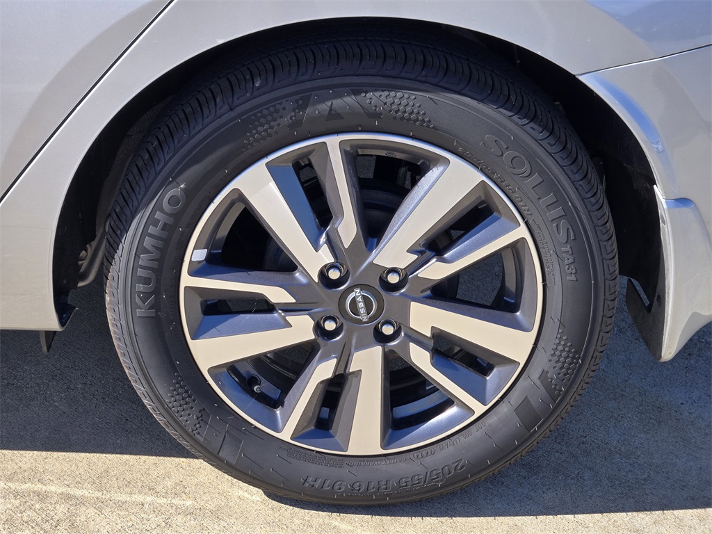 2025 Nissan Versa 1.6 S - 7