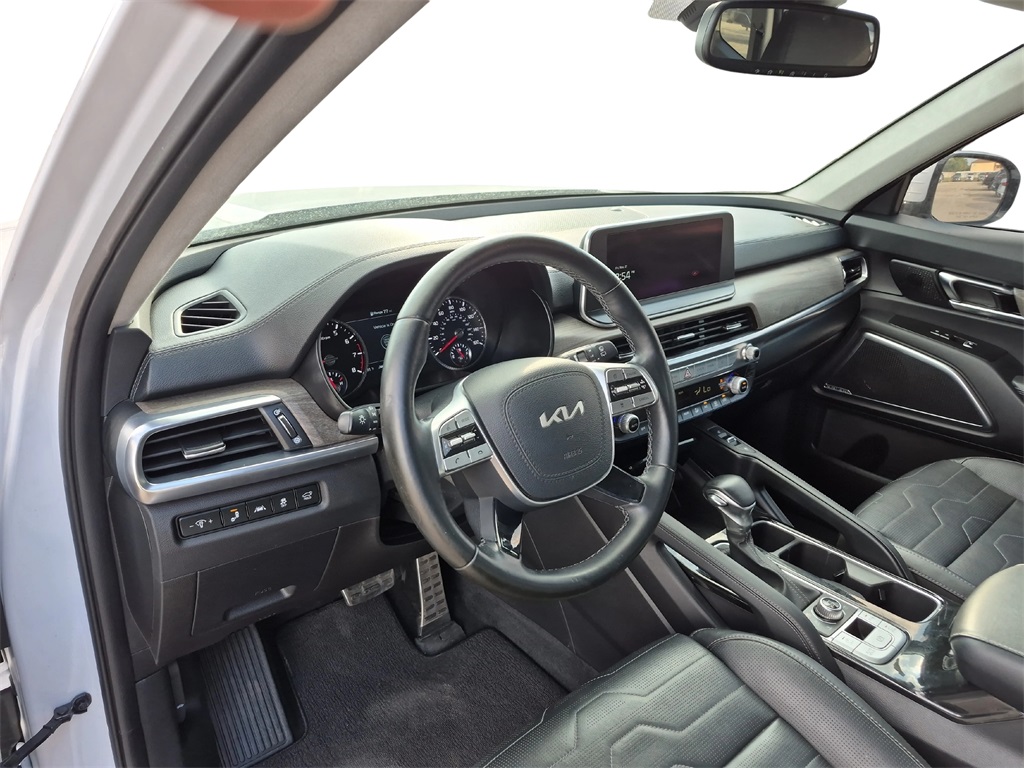 2022 Kia Telluride SX White at Community Kia