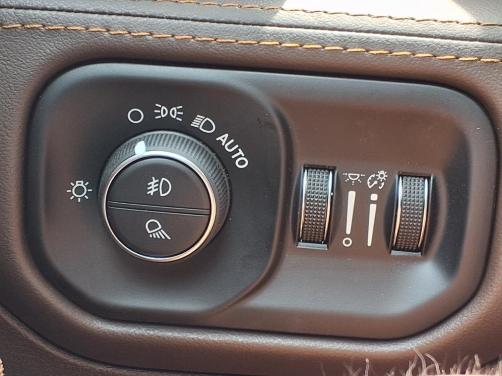 2025 Ram 1500 Limited White at Texan Dodge Chrysler Jeep Ram