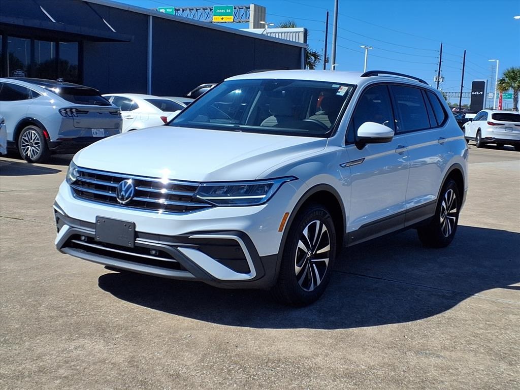 2023 Volkswagen Tiguan 2.0T S White at Autostrade