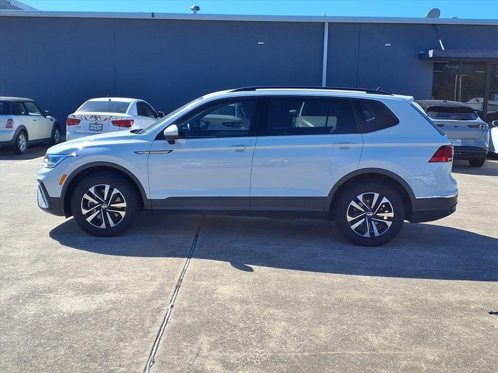 2023 Volkswagen Tiguan 2.0T S White at Autostrade