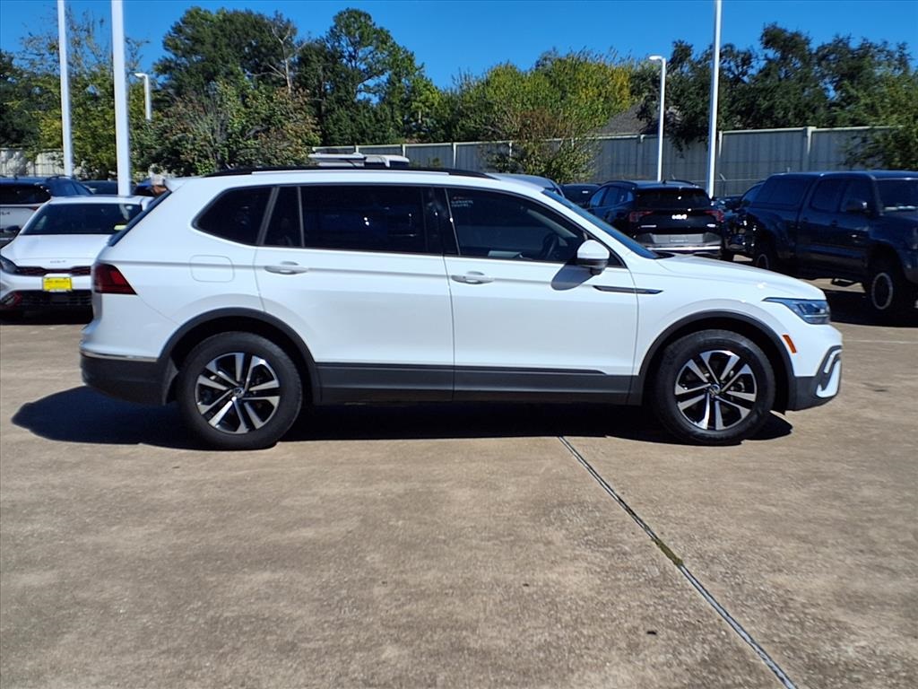2023 Volkswagen Tiguan 2.0T S White at Autostrade