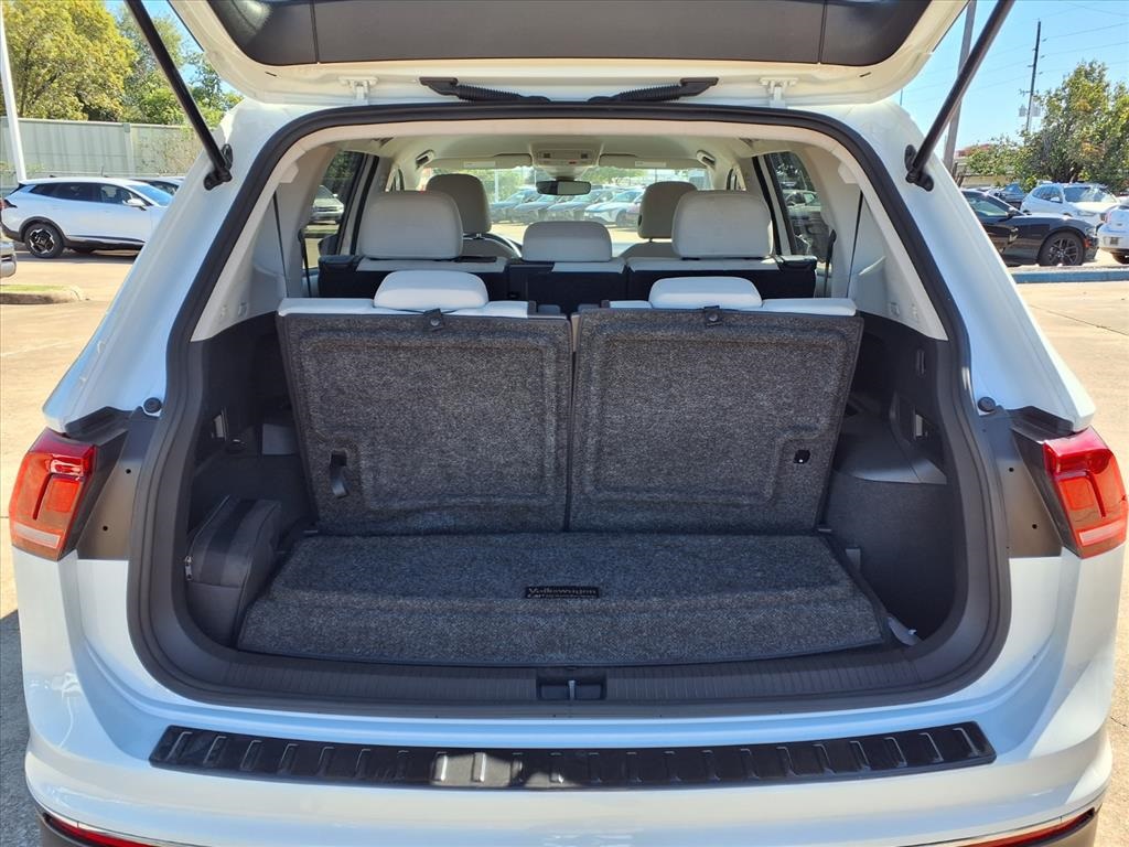 2023 Volkswagen Tiguan 2.0T S White at Autostrade