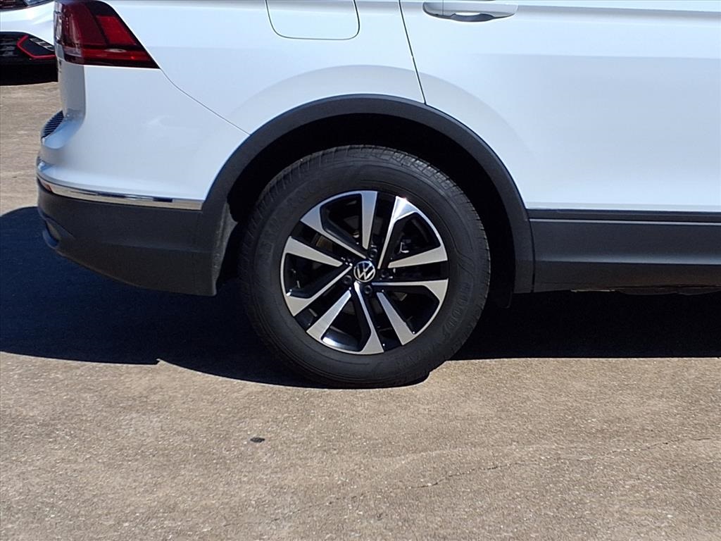 2023 Volkswagen Tiguan 2.0T S White at Autostrade