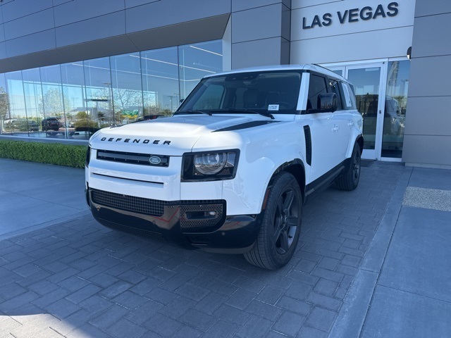 2024 Land Rover Defender 130 P400 X-Dynamic SE AWD