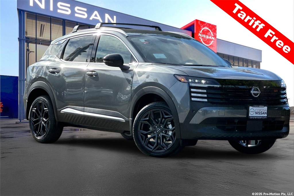 2026 Nissan KICKS SR's photo