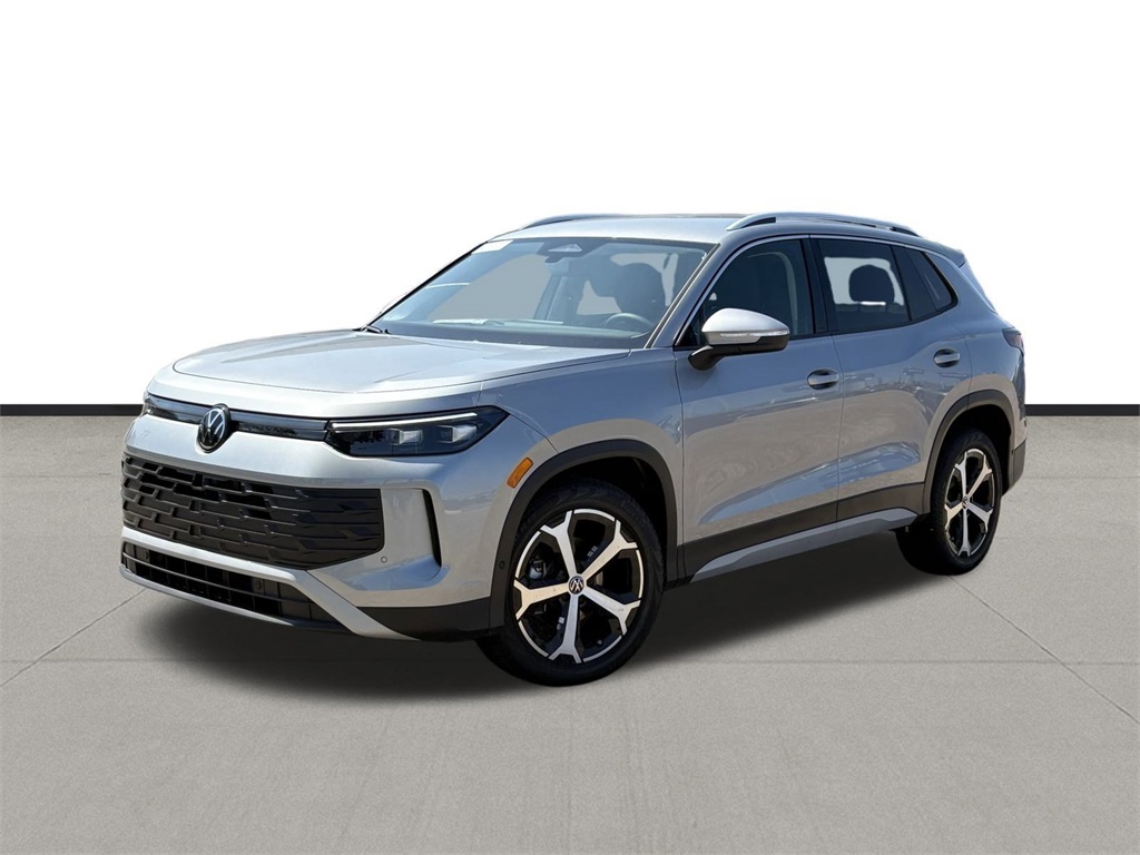 2025 Volkswagen Tiguan 2.0T SE Silver at DeMontrond Auto Country