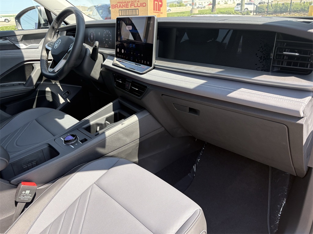 2025 Volkswagen Tiguan 2.0T SE Silver at DeMontrond Auto Country