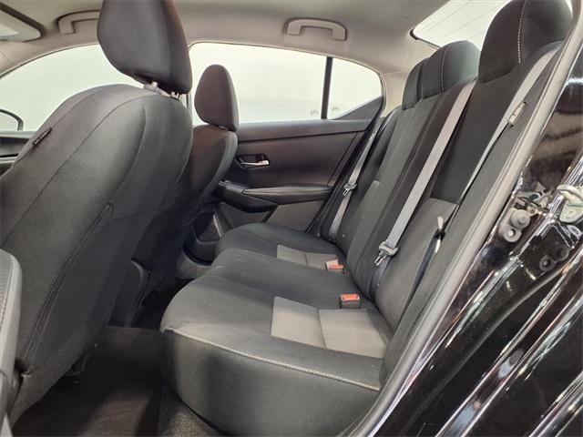 2023 Nissan Sentra SV - 7