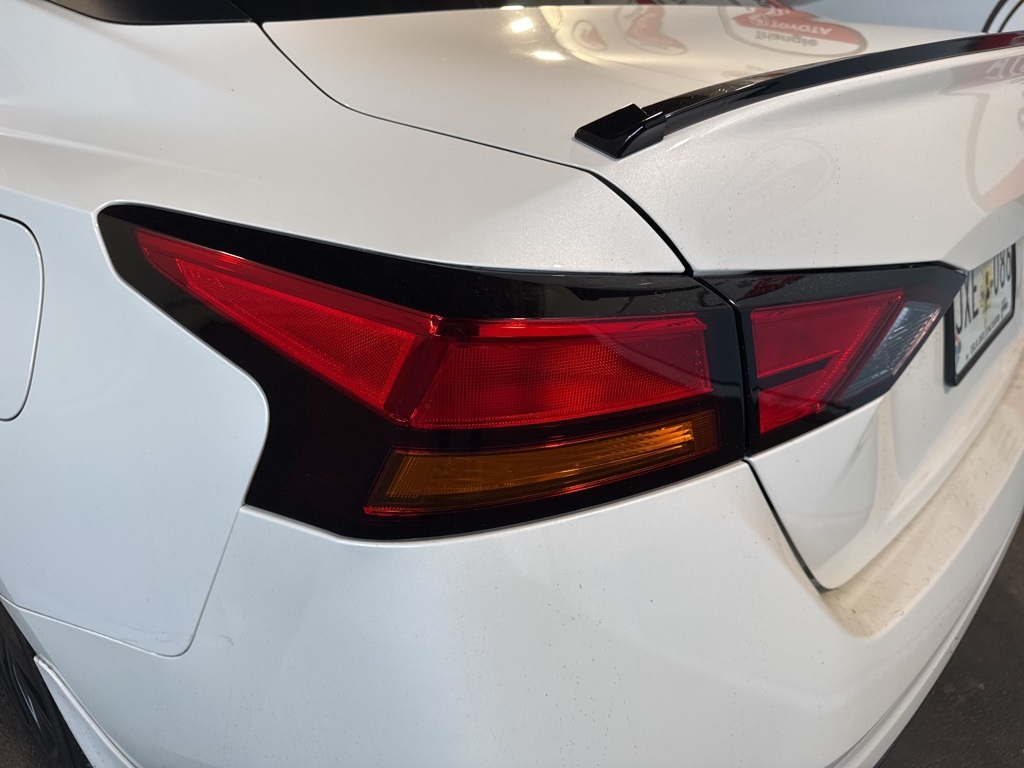 Thumbnail: 2022 Nissan Altima - 12