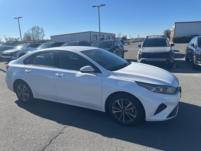 2024 Kia Forte LXS FWD