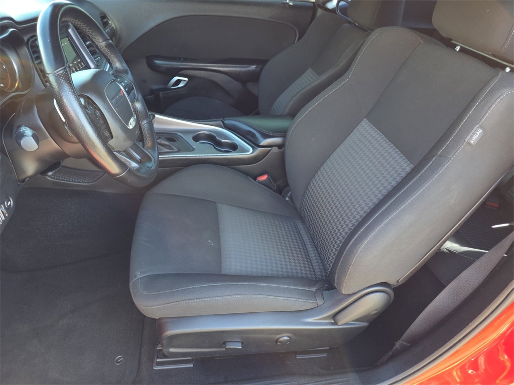 2022 Dodge Challenger R/T Red at Victoria Chrysler Dodge Jeep Ram