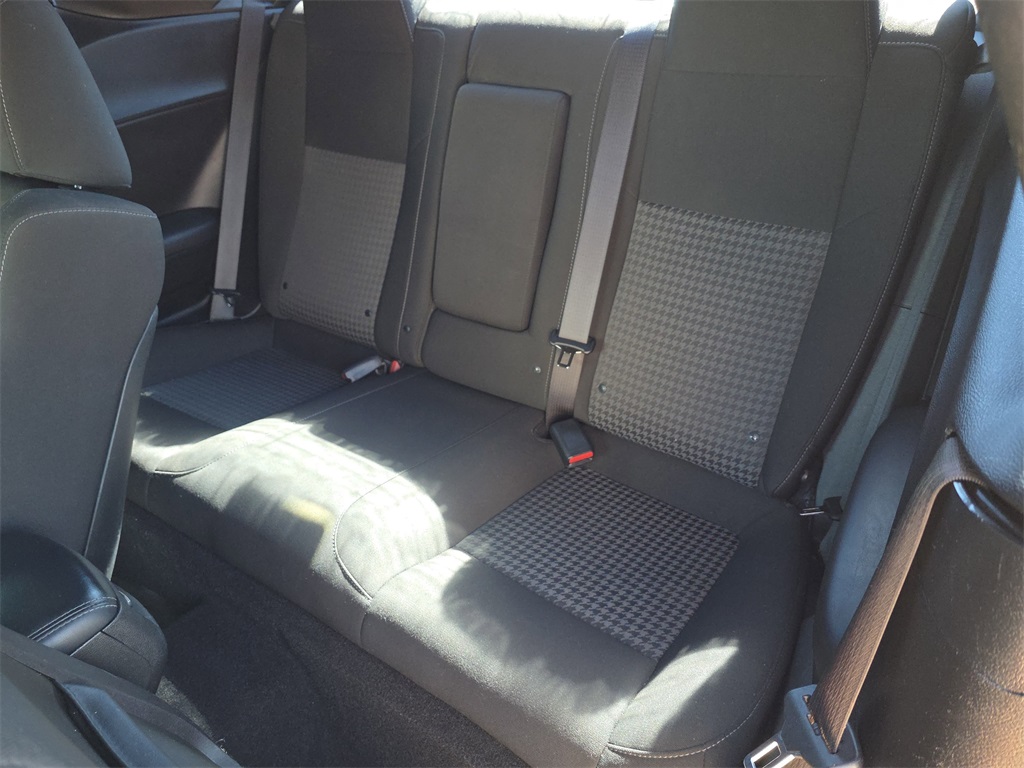 2022 Dodge Challenger R/T Red at Victoria Chrysler Dodge Jeep Ram