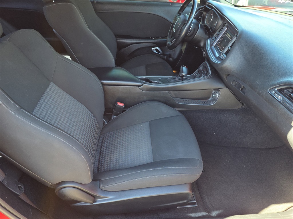 2022 Dodge Challenger R/T Red at Victoria Chrysler Dodge Jeep Ram