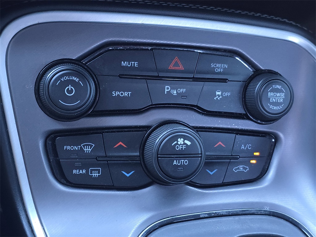 2022 Dodge Challenger R/T Red at Victoria Chrysler Dodge Jeep Ram