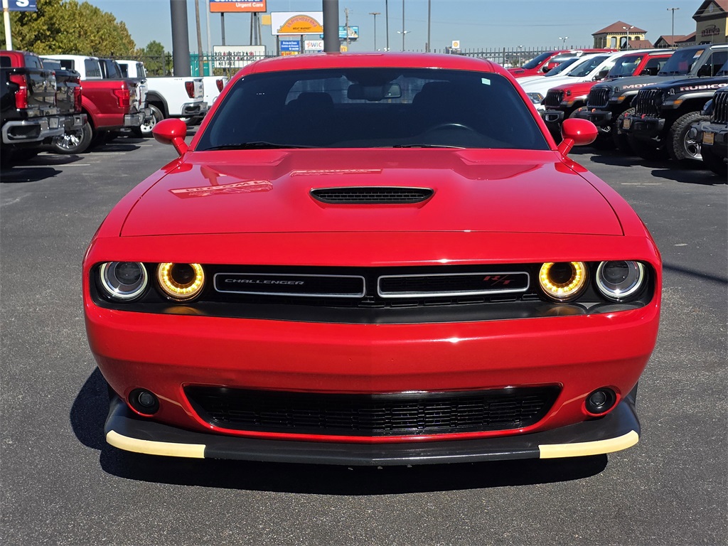 2022 Dodge Challenger R/T Red at Victoria Chrysler Dodge Jeep Ram
