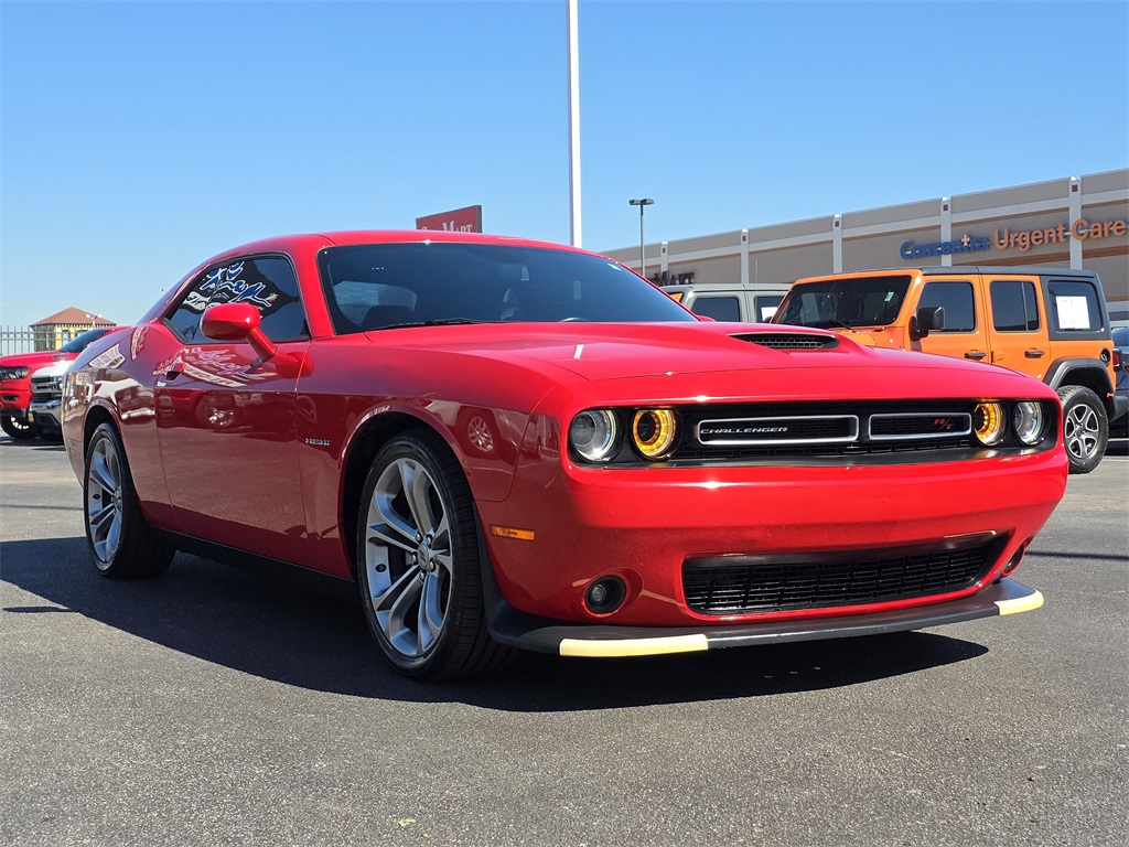 2022 Dodge Challenger R/T Red at Victoria Chrysler Dodge Jeep Ram