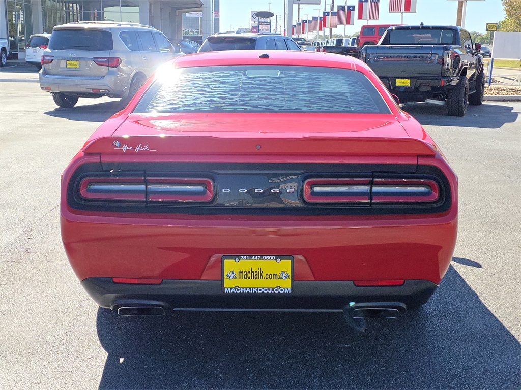 2022 Dodge Challenger R/T Red at Victoria Chrysler Dodge Jeep Ram