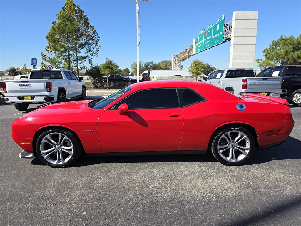 2022 Dodge Challenger R/T Red at Victoria Chrysler Dodge Jeep Ram
