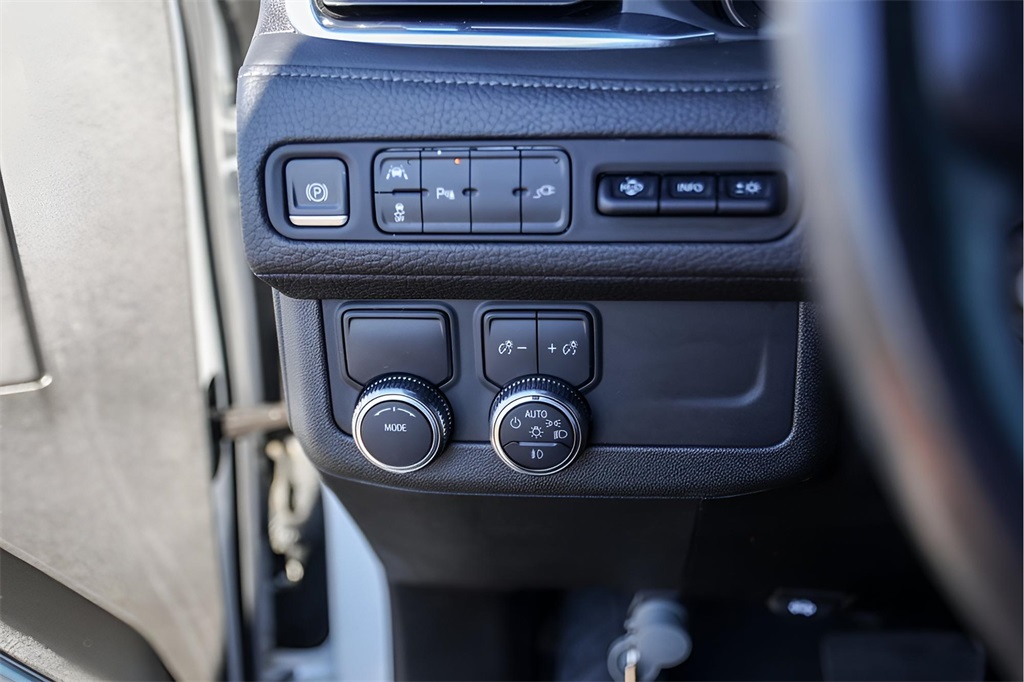 Used Car 2021 Gmc Yukon Xl  Denali For Sale Under $50,000 In Austin, Texas