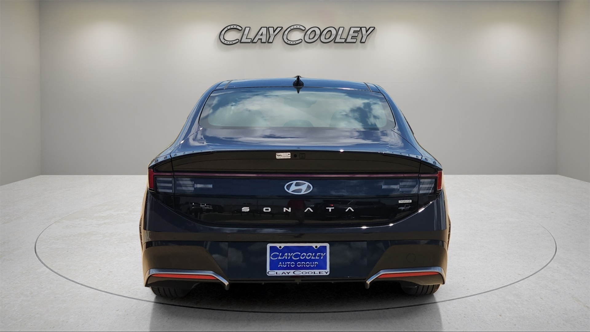 2025 Hyundai Sonata Hybrid Limited photo 4