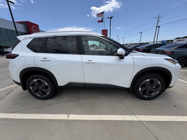 2026 Nissan Rogue SV photo 6