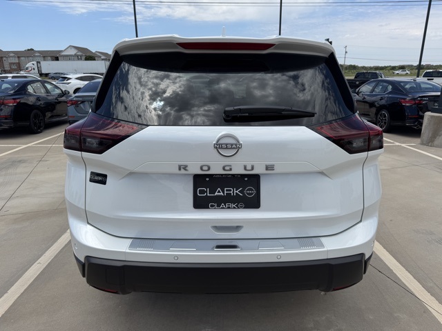 2026 Nissan Rogue SV photo 8