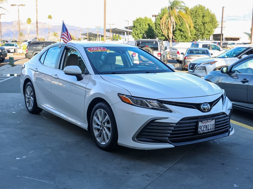 2022 Toyota Camry LE