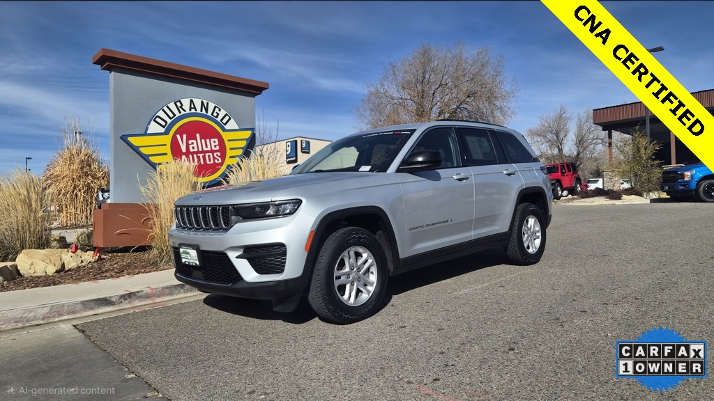 2023 Jeep Grand Cherokee Laredo's photo