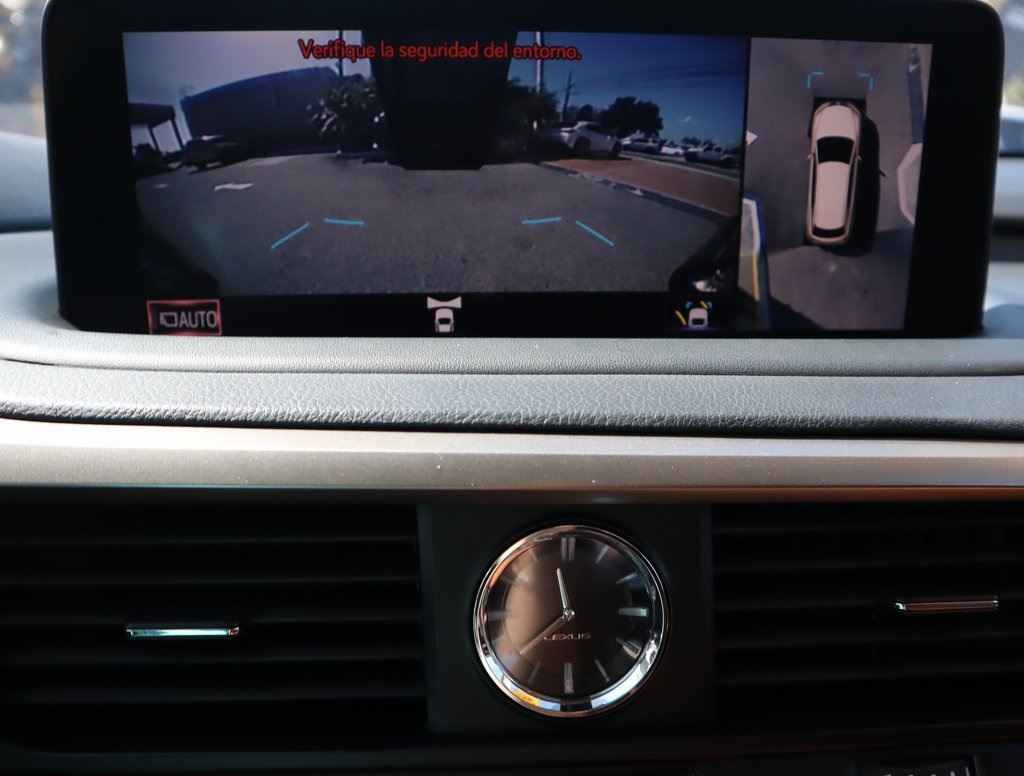 Thumbnail: 2022 Lexus RX - 17