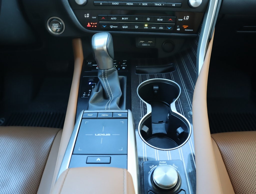 Thumbnail: 2022 Lexus RX - 29