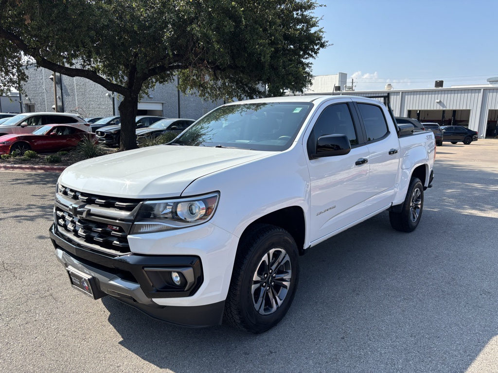 Used Car 2021 Chevrolet Colorado  Crew Pickup Z71 Four Wheel Drive For Sale Under $35,000 In Austin, Texas