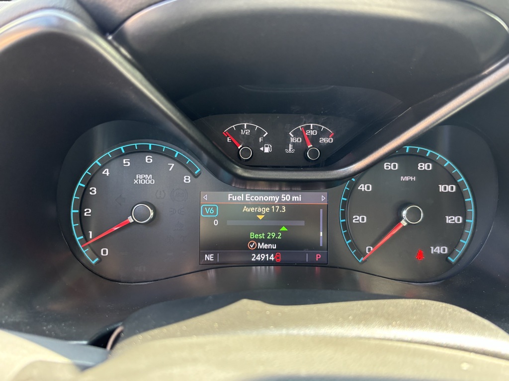 Used Car 2021 Chevrolet Colorado  Crew Pickup Z71 Four Wheel Drive For Sale Under $35,000 In Austin, Texas