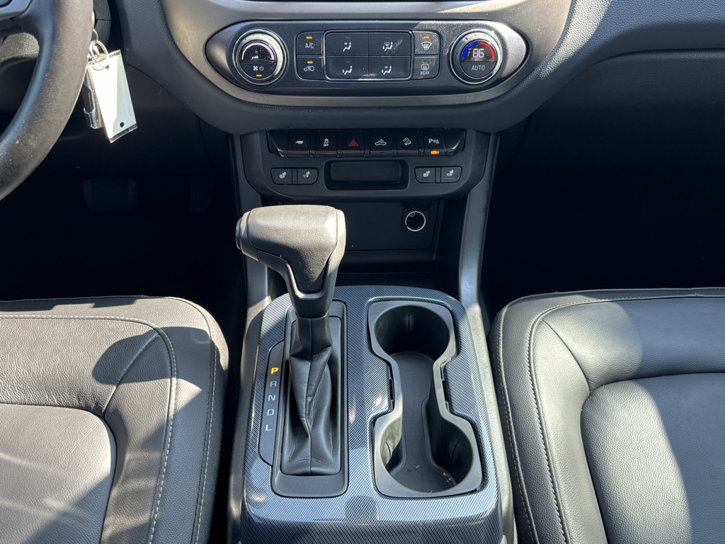 Used Car 2021 Chevrolet Colorado  Crew Pickup Z71 Four Wheel Drive For Sale Under $35,000 In Austin, Texas