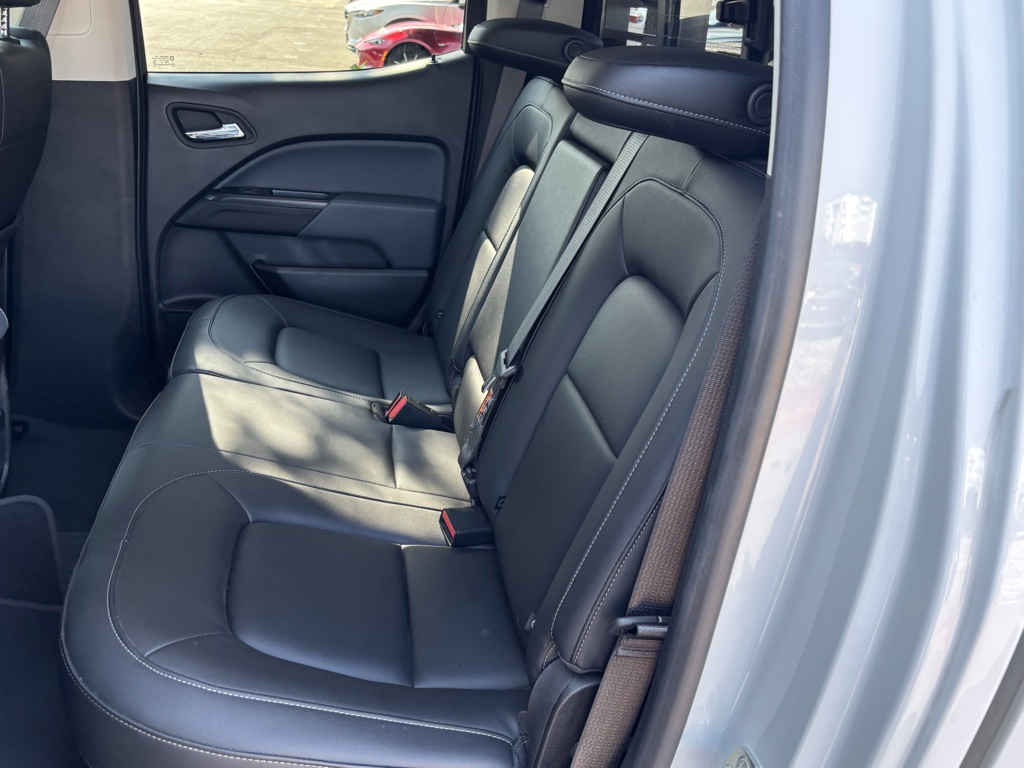 Used Car 2021 Chevrolet Colorado  Crew Pickup Z71 Four Wheel Drive For Sale Under $35,000 In Austin, Texas