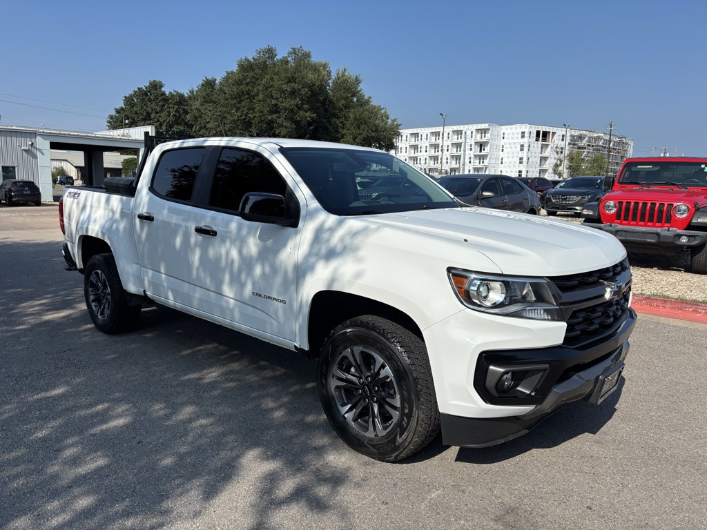 Used Car 2021 Chevrolet Colorado  Crew Pickup Z71 Four Wheel Drive For Sale Under $35,000 In Austin, Texas