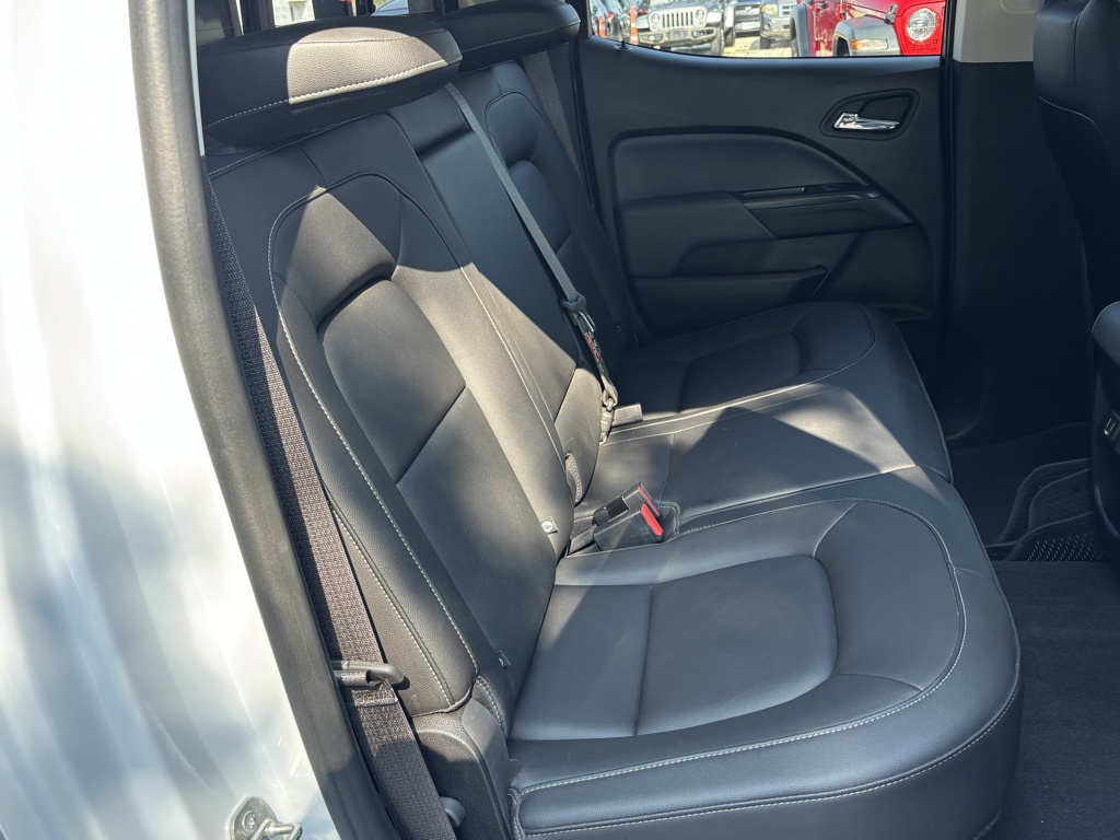 Used Car 2021 Chevrolet Colorado  Crew Pickup Z71 Four Wheel Drive For Sale Under $35,000 In Austin, Texas