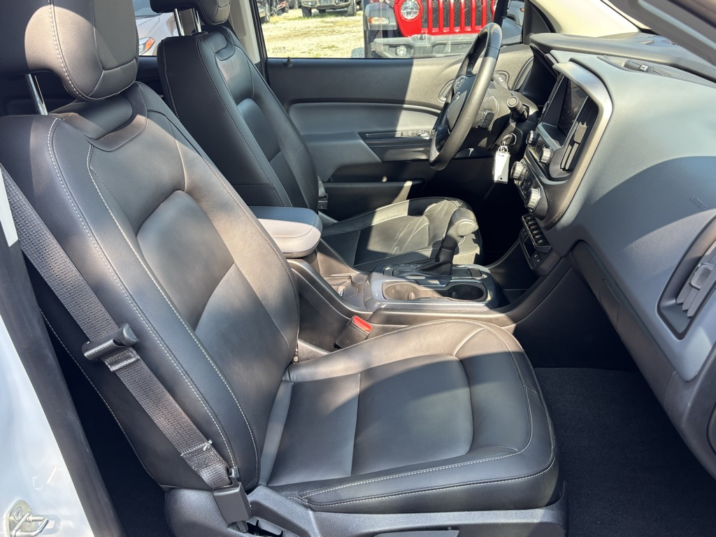 Used Car 2021 Chevrolet Colorado  Crew Pickup Z71 Four Wheel Drive For Sale Under $35,000 In Austin, Texas