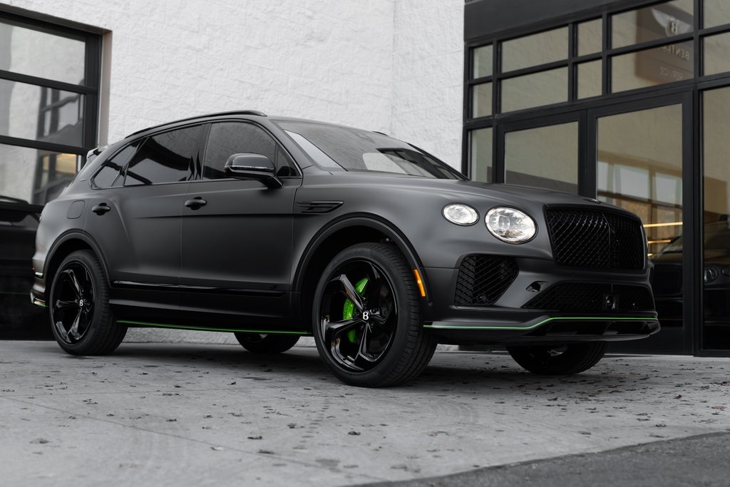 2025 Bentley Bentayga S Black Edition's photo