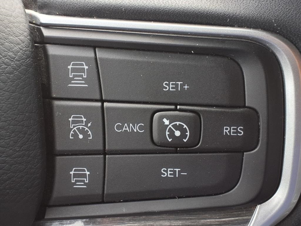 2022 Jeep Wagoneer Series III Red at Community Kia