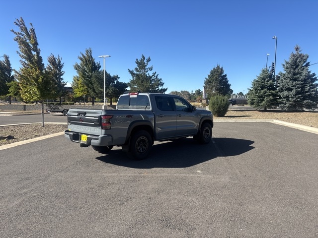 2025 Nissan Frontier PRO-4X photo 2