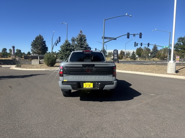 2025 Nissan Frontier PRO-4X photo 3