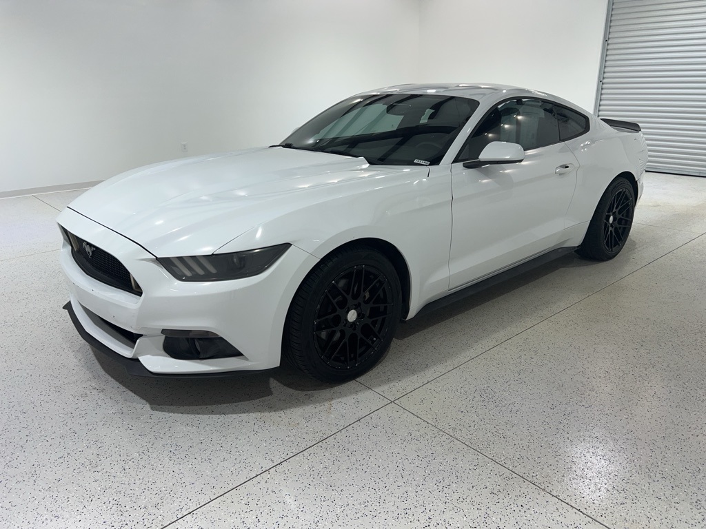 2015 Ford Mustang EcoBoost Coupe RWD