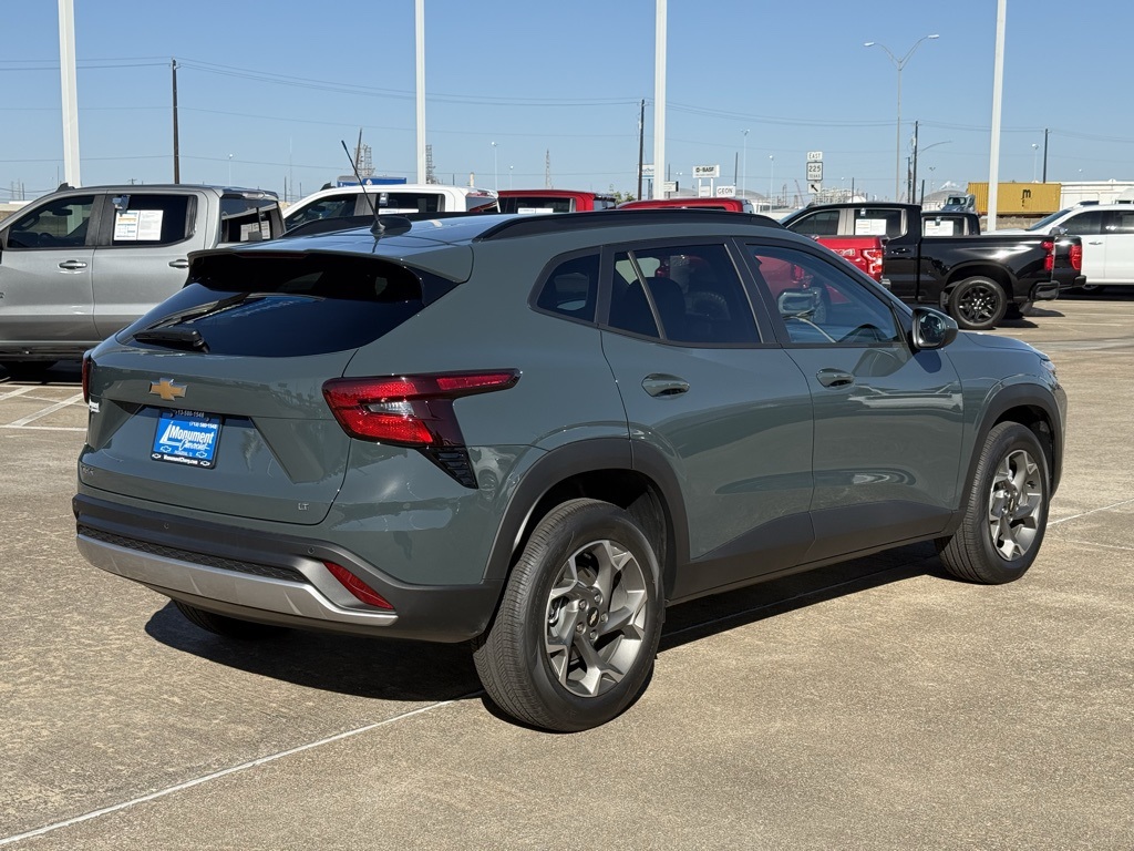 2025 Chevrolet Trax LT Gray at Bayway Cadillac of The Woodlands