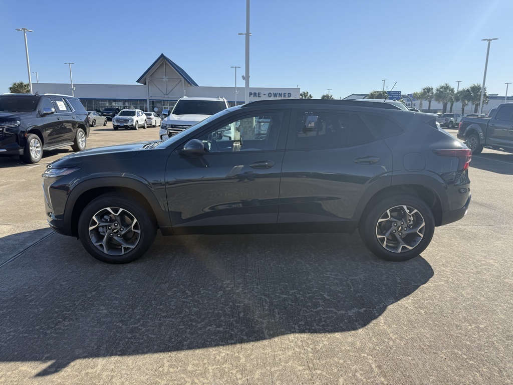 2025 Chevrolet Trax LT Gray at Bayway Cadillac of The Woodlands