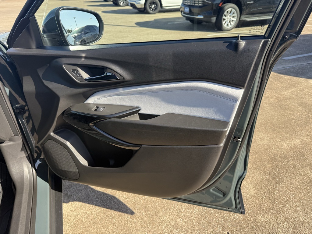 2025 Chevrolet Trax LT Gray at Bayway Cadillac of The Woodlands