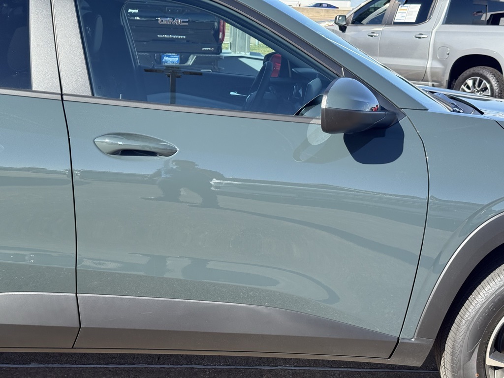 2025 Chevrolet Trax LT Gray at Bayway Cadillac of The Woodlands