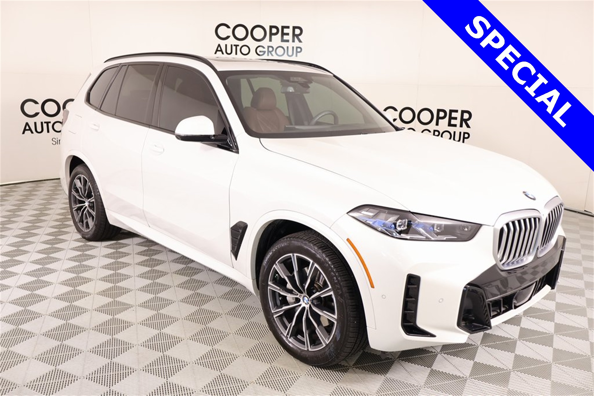 2025 BMW X5 xDrive40i AWD