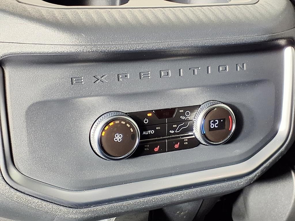 2025 Ford Expedition Platinum - 3
