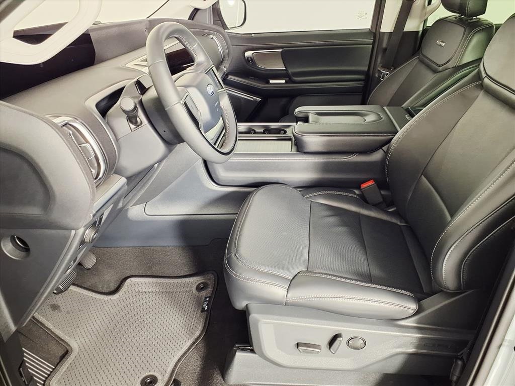 2025 Ford Expedition Platinum - 7